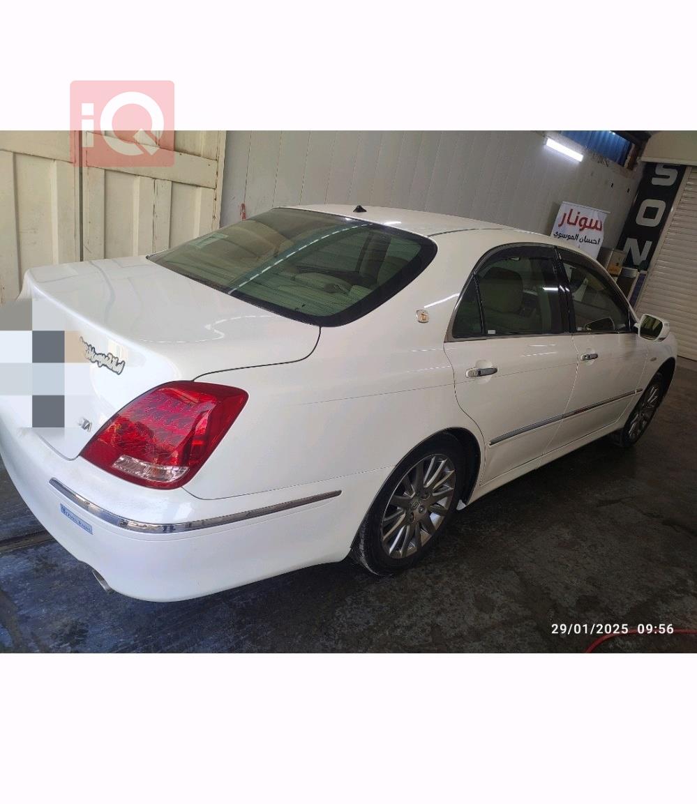 تويوتا كراون